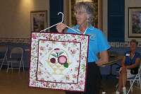 Sally Sonnichsen, Eleanor Burns� Grandmother�s Garden Quilt Block