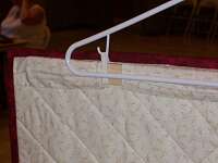 Sally Sonnichsen, Hanger hanger